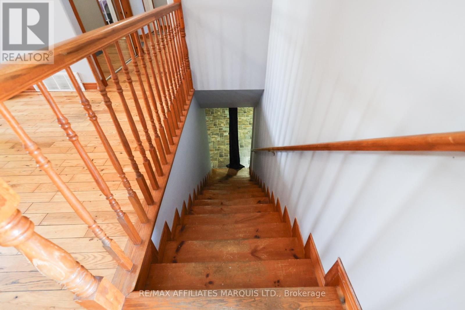 19249 County Road 2 Road