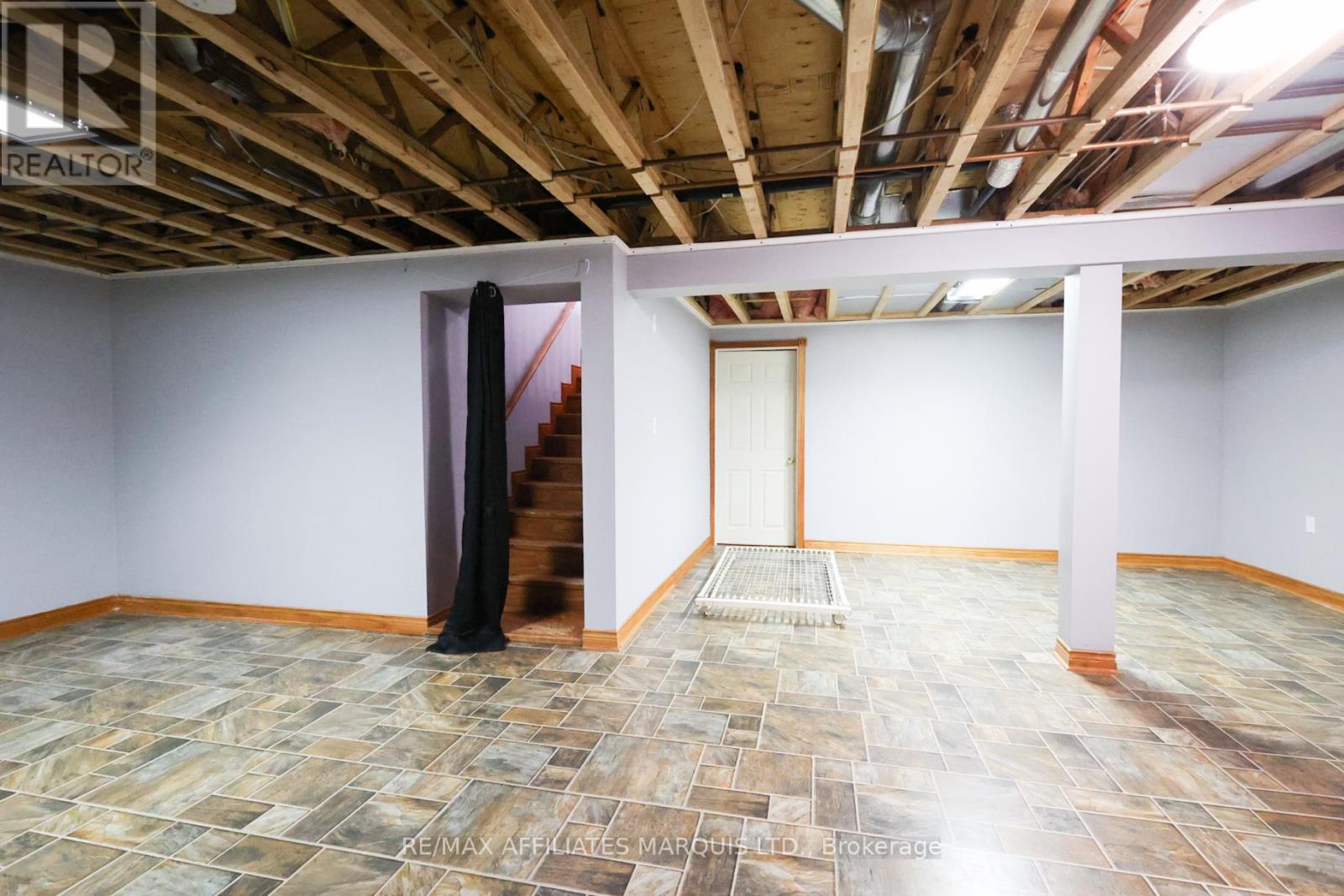 19249 County Road 2 Road