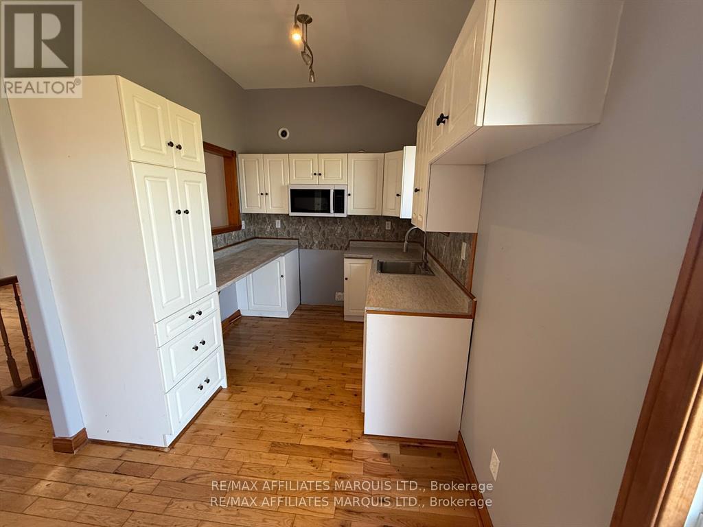 19249 County Road 2 Road