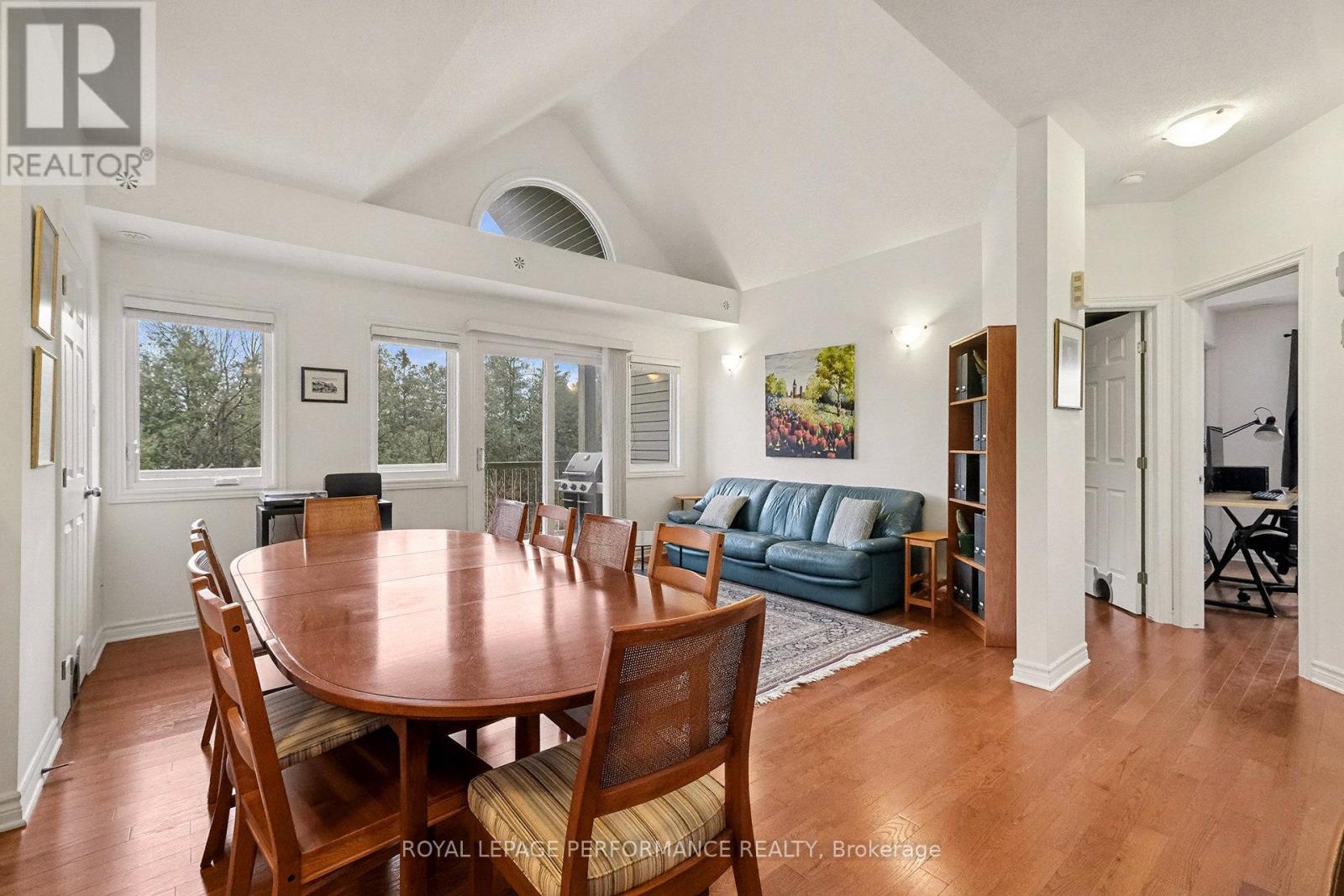 J - 362 Wood Acres Grove