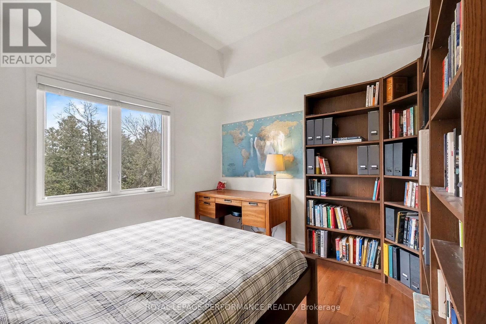 J - 362 Wood Acres Grove