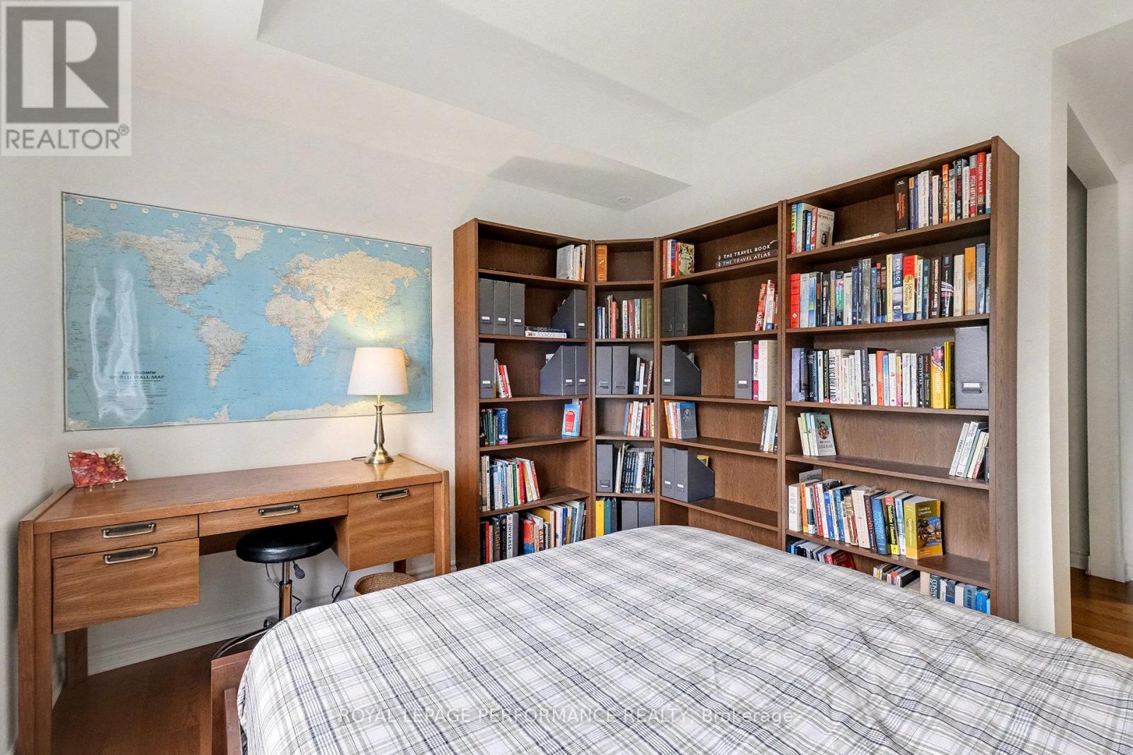 J - 362 Wood Acres Grove