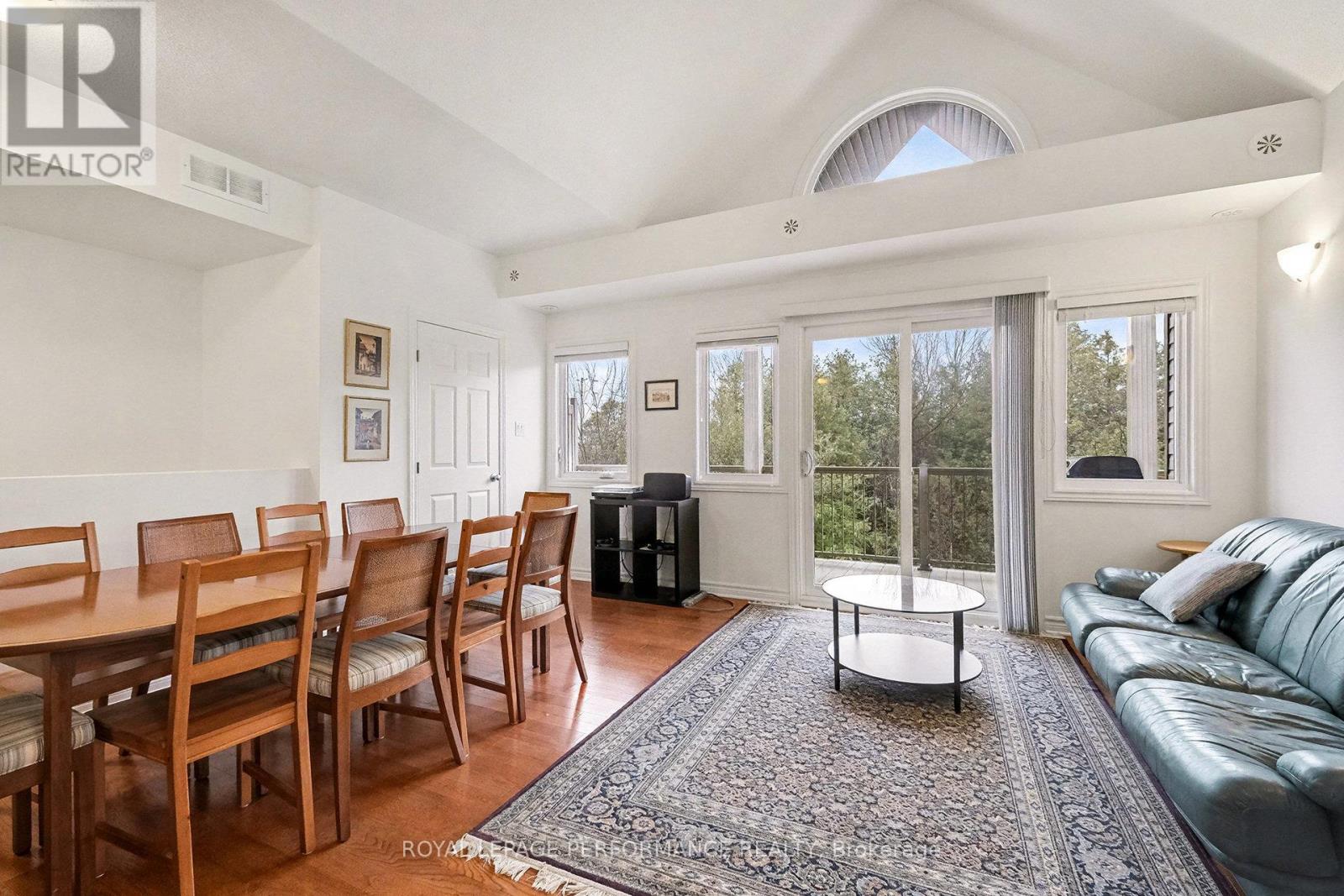 J - 362 Wood Acres Grove