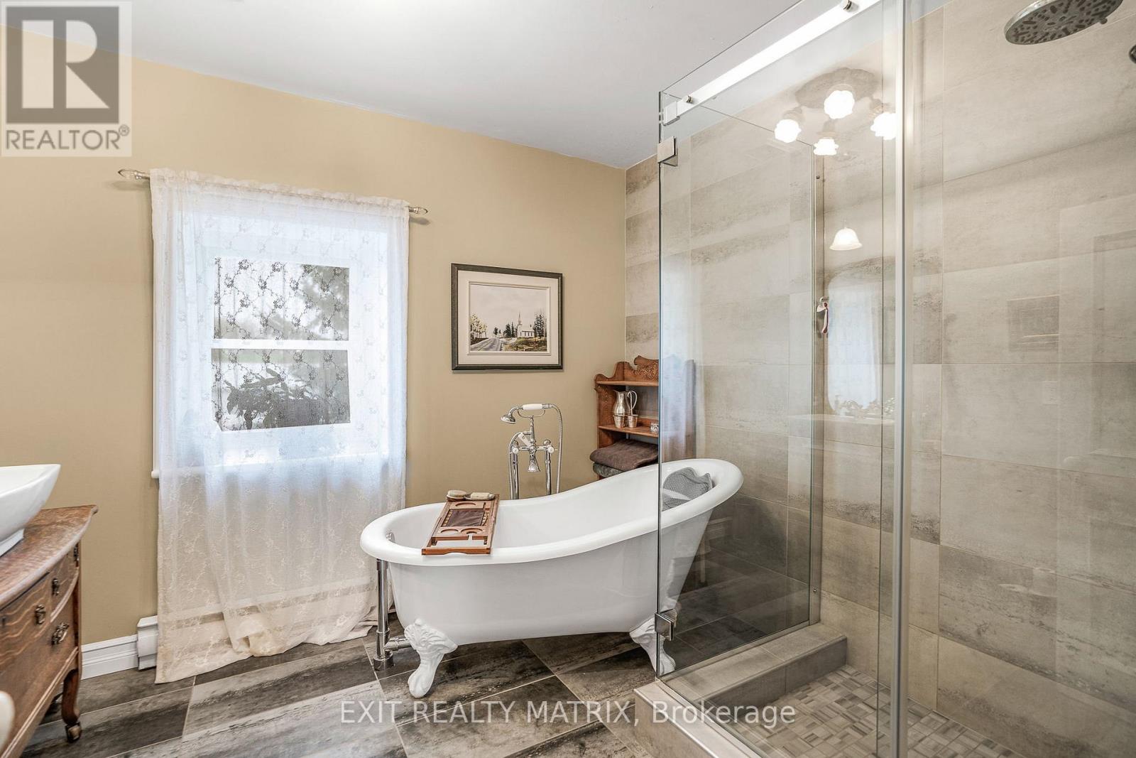 729 County Rd 18 Road