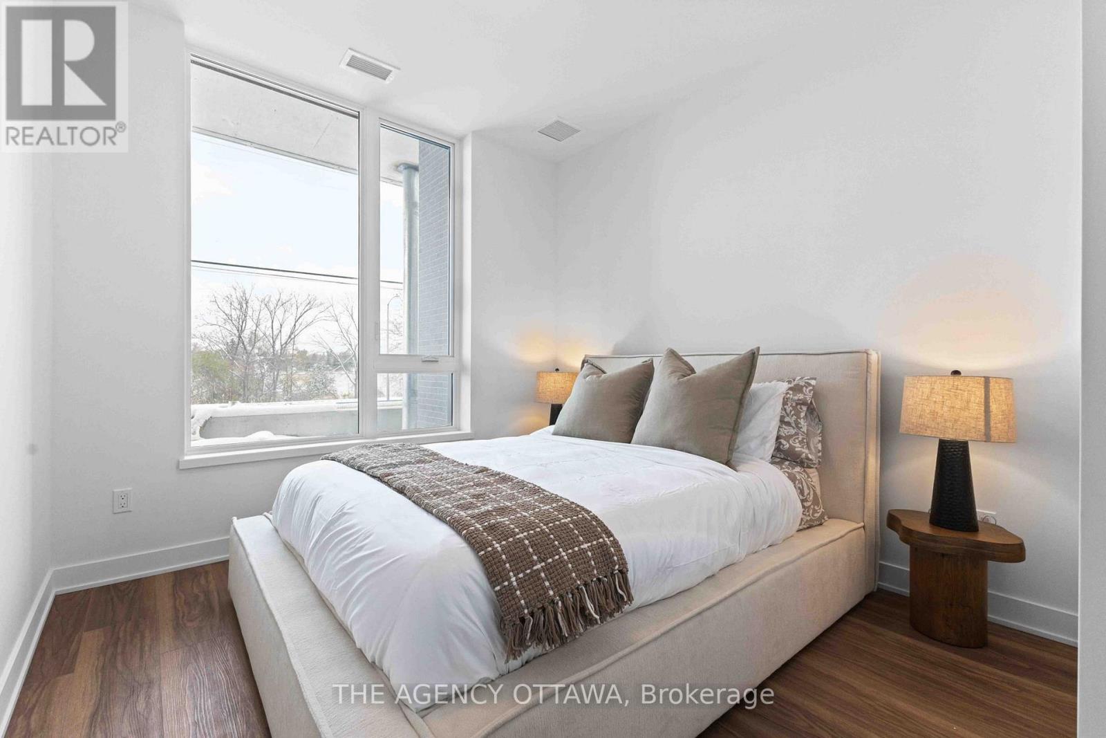 101 - 3071 Riverside Drive