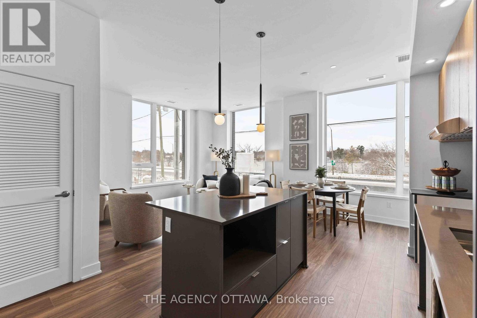 311 - 3071 Riverside Drive