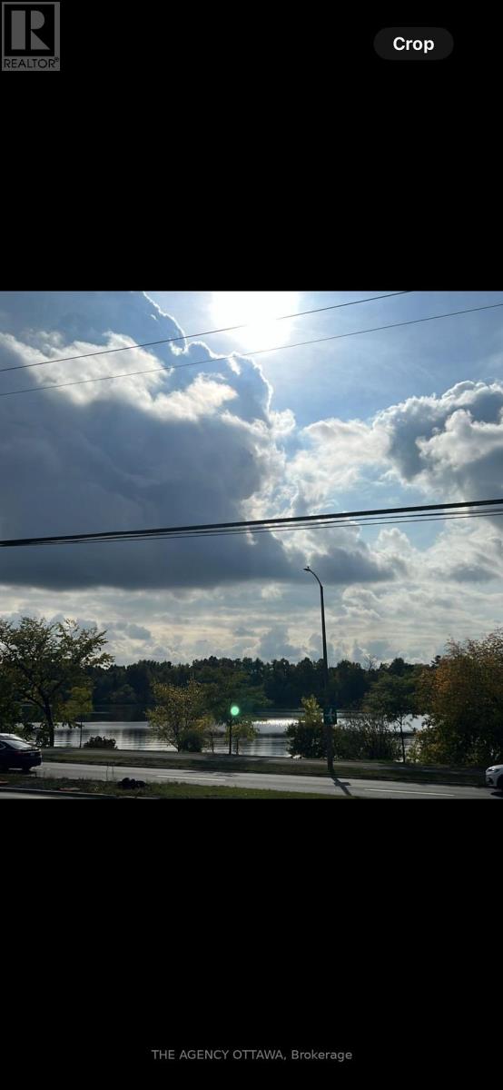 206 - 3071 Riverside Drive