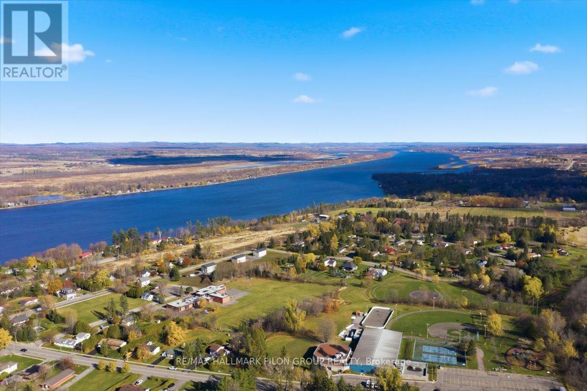 1147 Fieldown Street