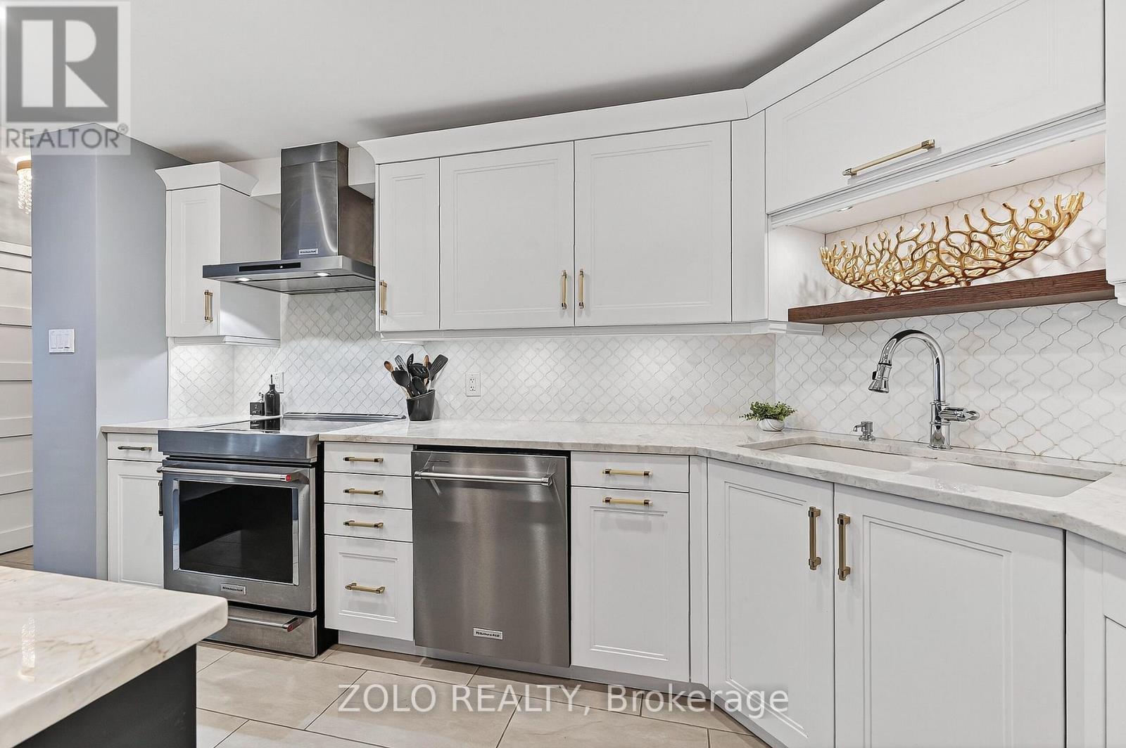 1101 - 160 George Street