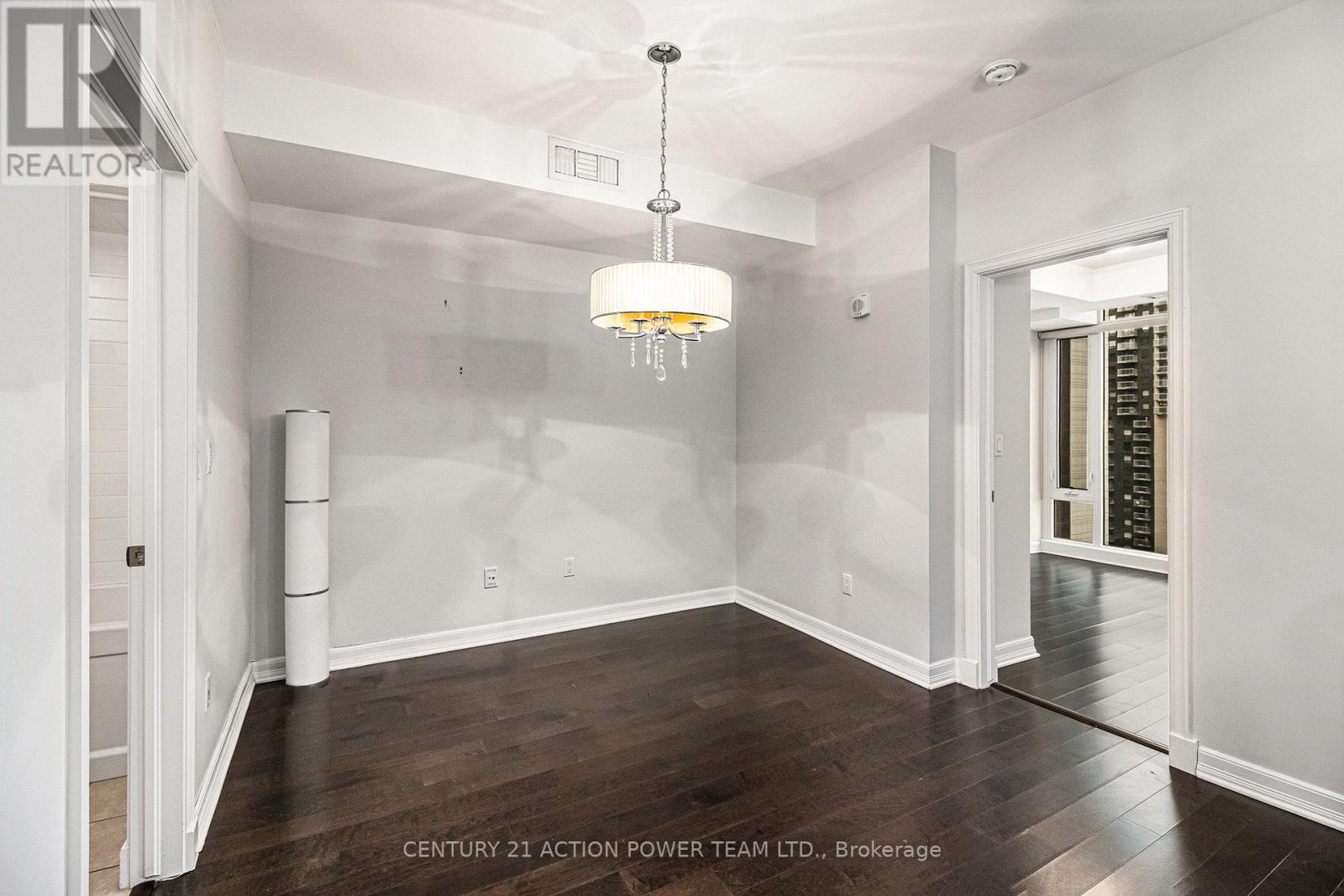 1506 - 238 Besserer Street