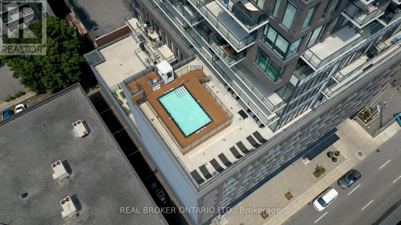 703 - 203 Catherine Street