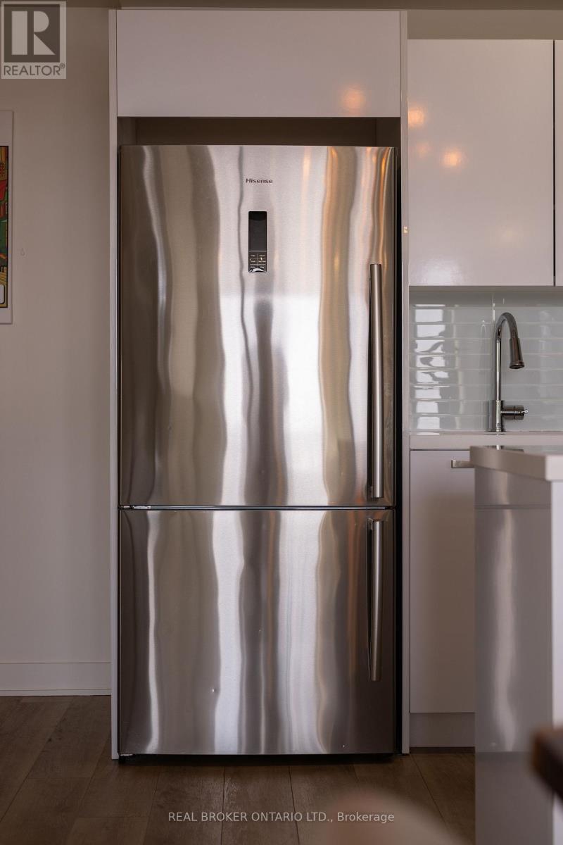 703 - 203 Catherine Street