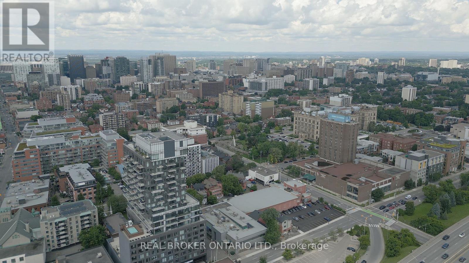 703 - 203 Catherine Street