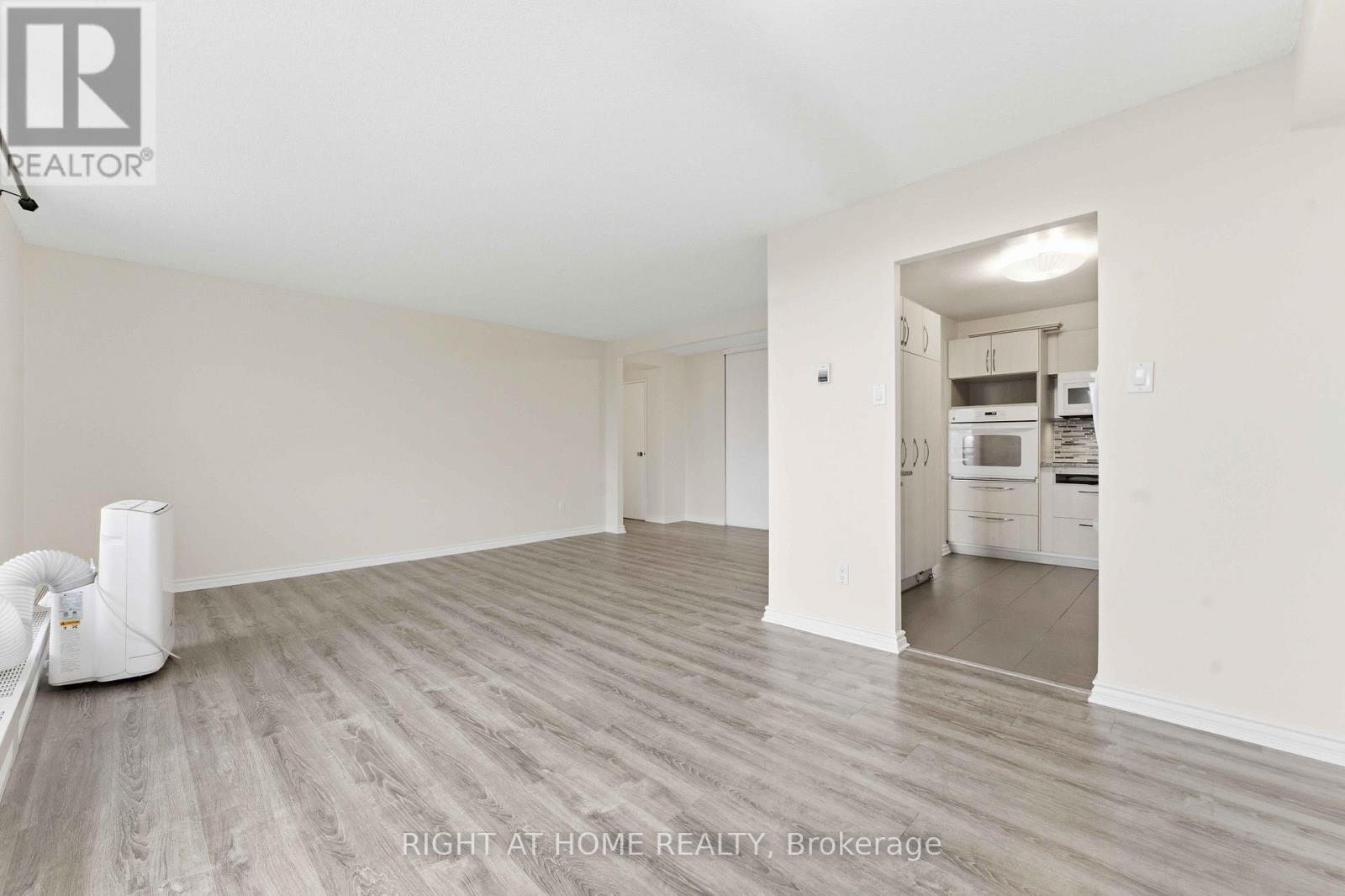 311 - 665 Bathgate Drive