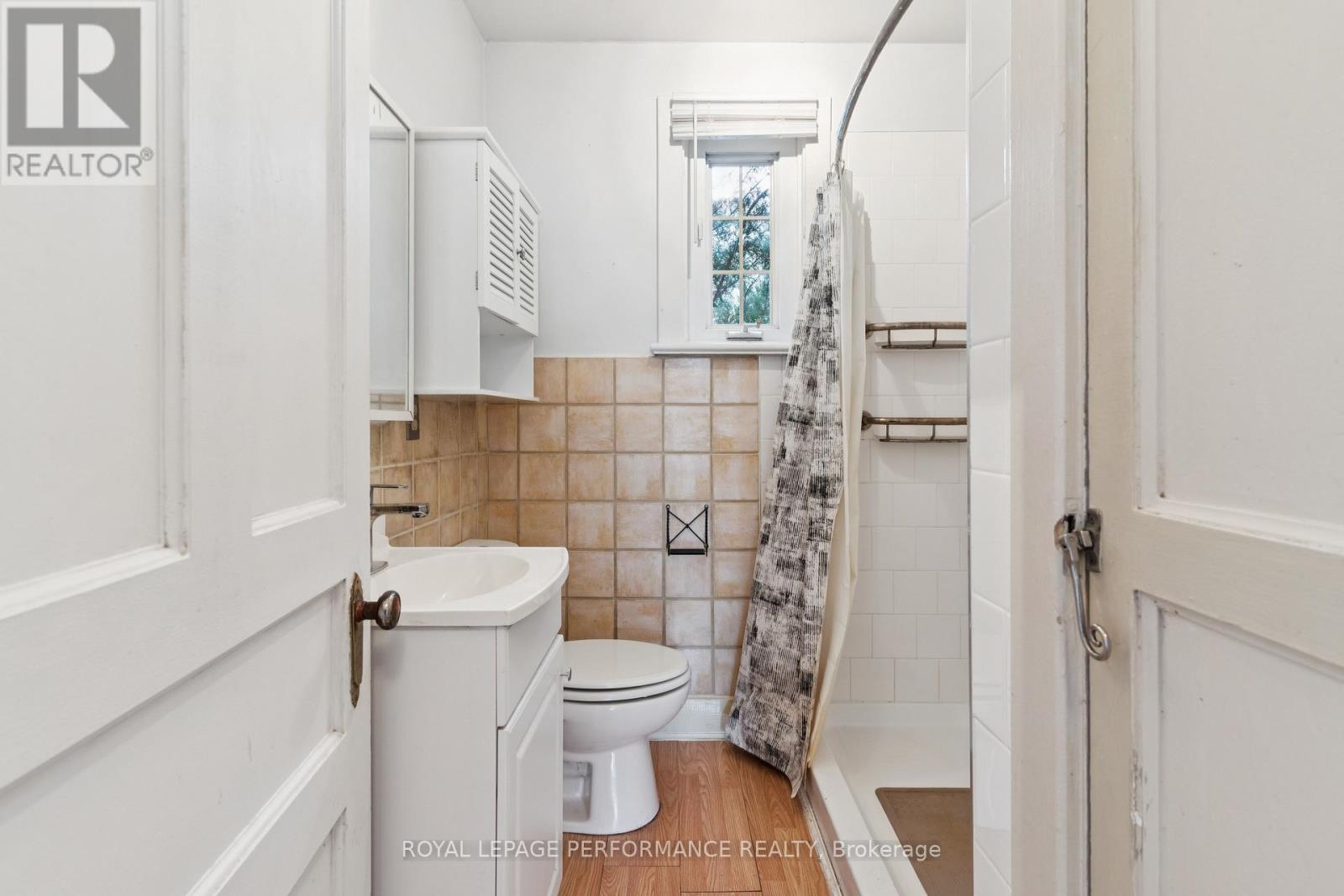 121 Elizabeth Street