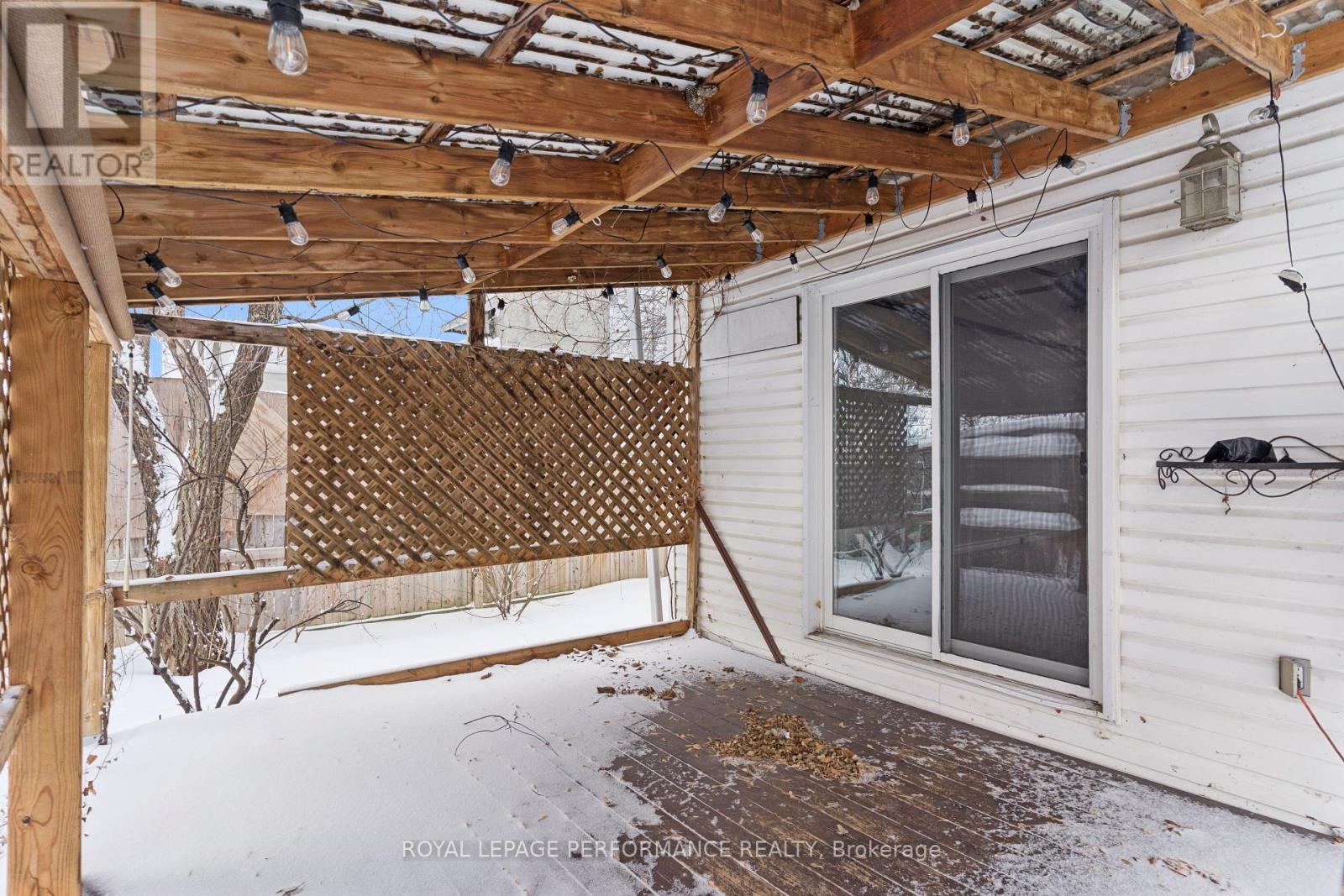 121 Elizabeth Street