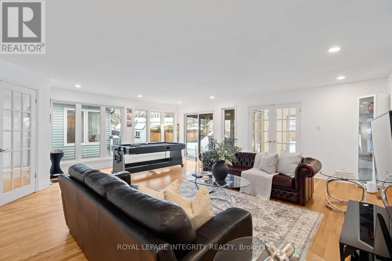 16 St Andrews Circle