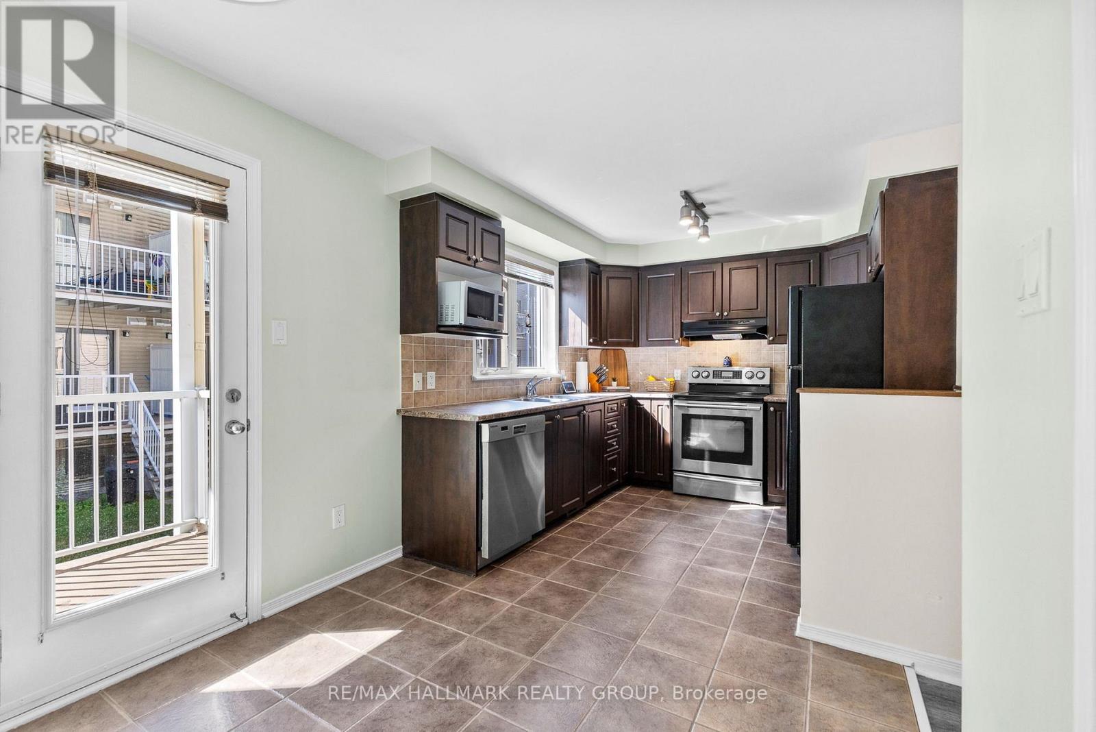 7 - 325 Elite Private