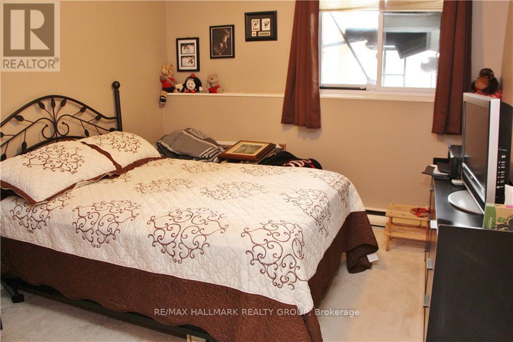 4 - 14 Sweetbriar Circle