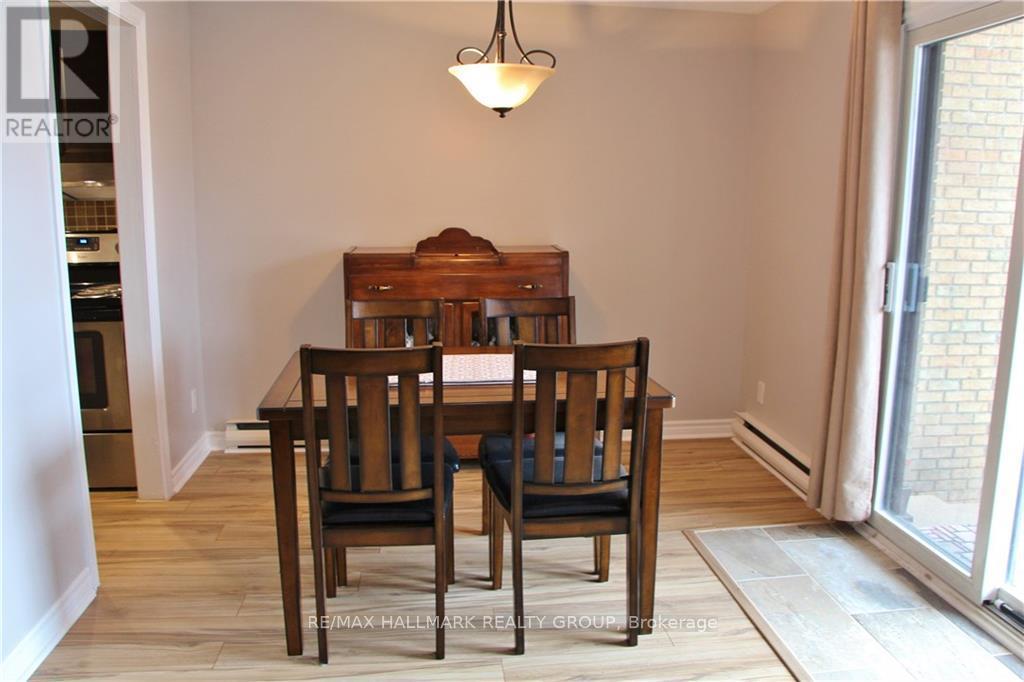 4 - 14 Sweetbriar Circle