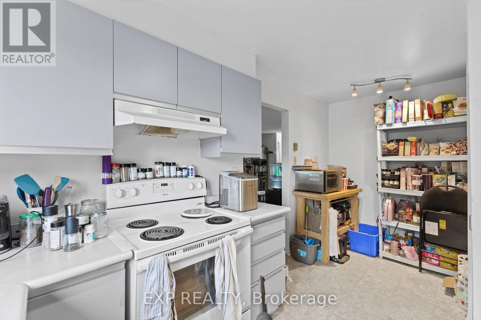 304 - 270 Brittany Drive