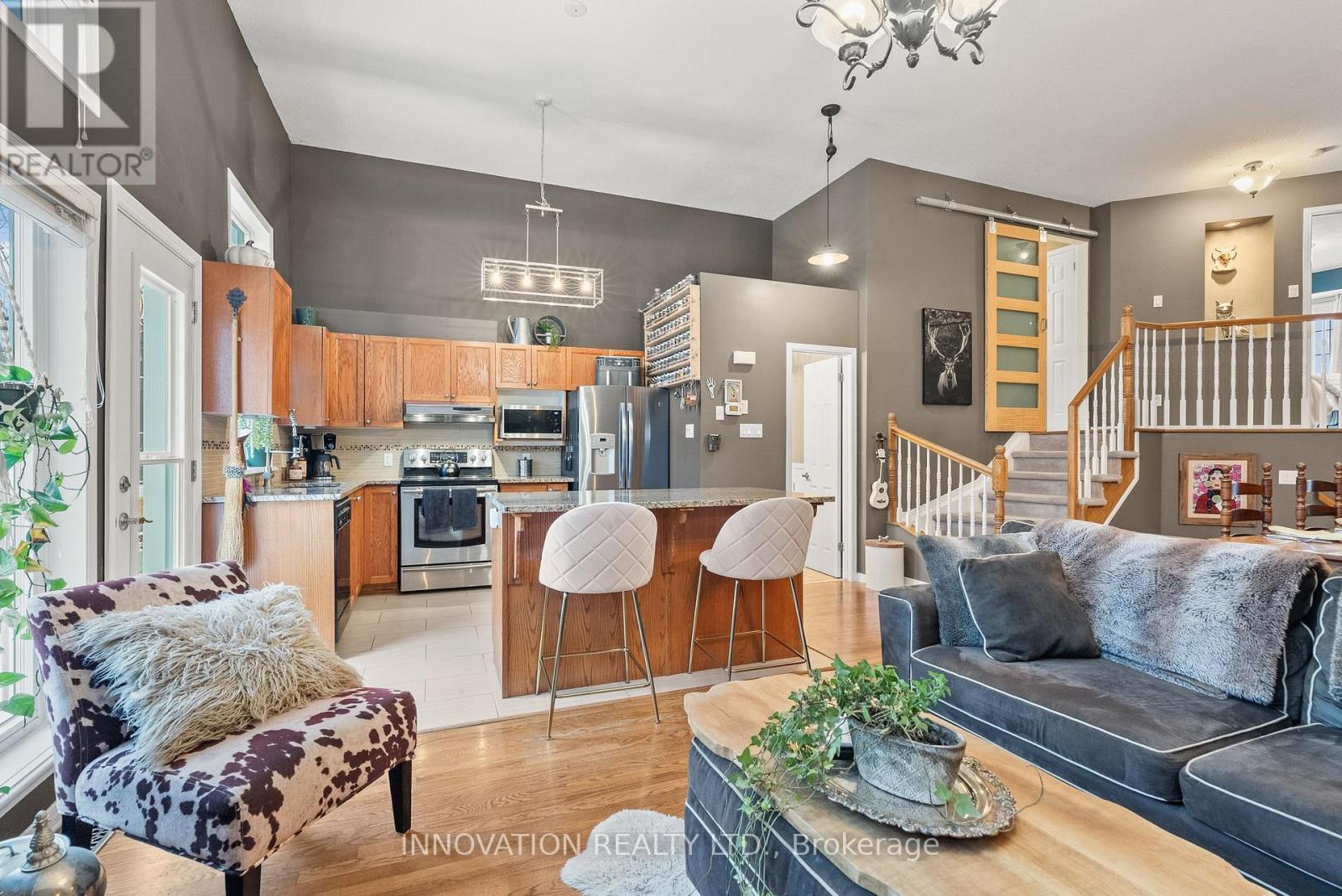 246 Gladeview Private