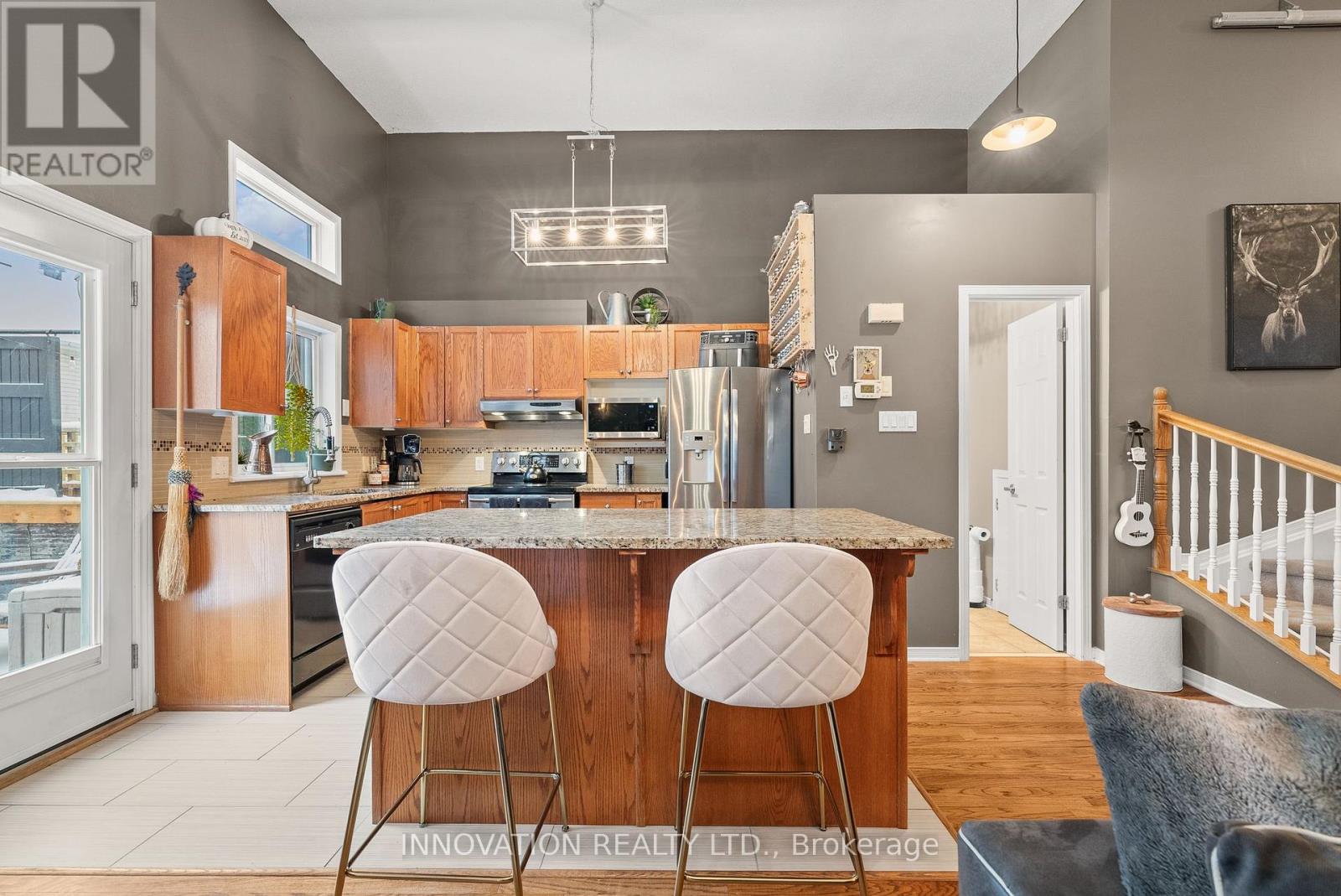 246 Gladeview Private