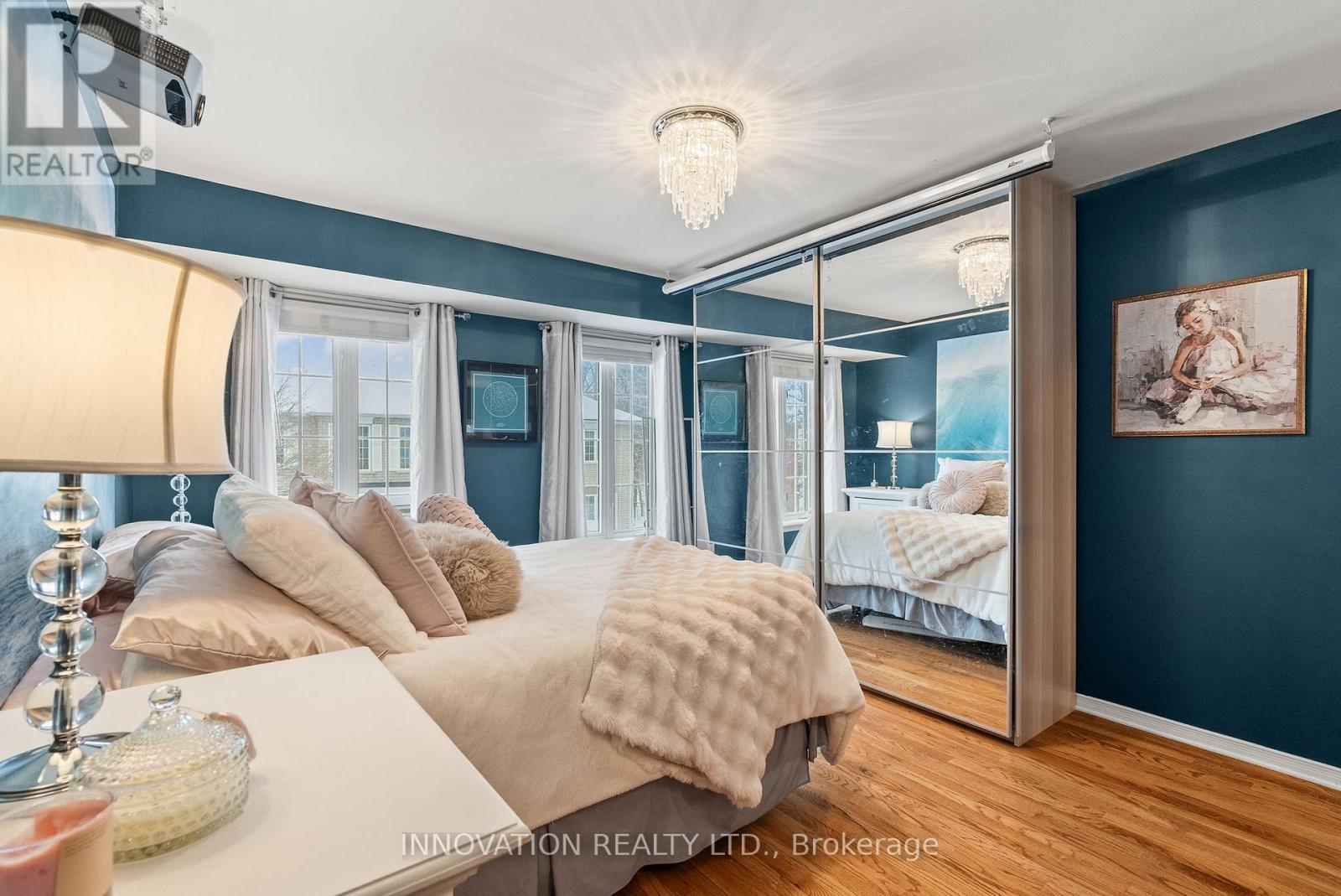 246 Gladeview Private