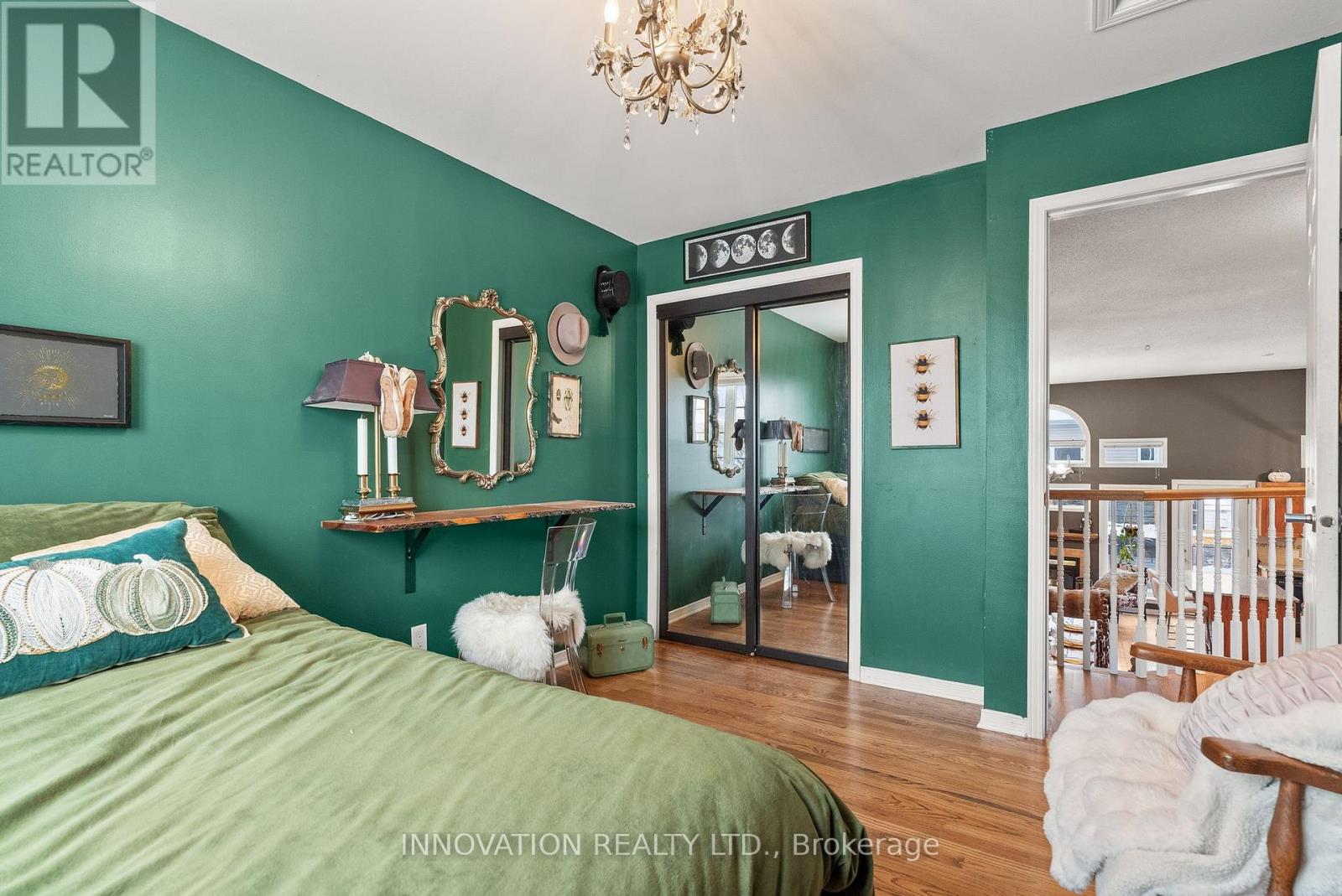 246 Gladeview Private