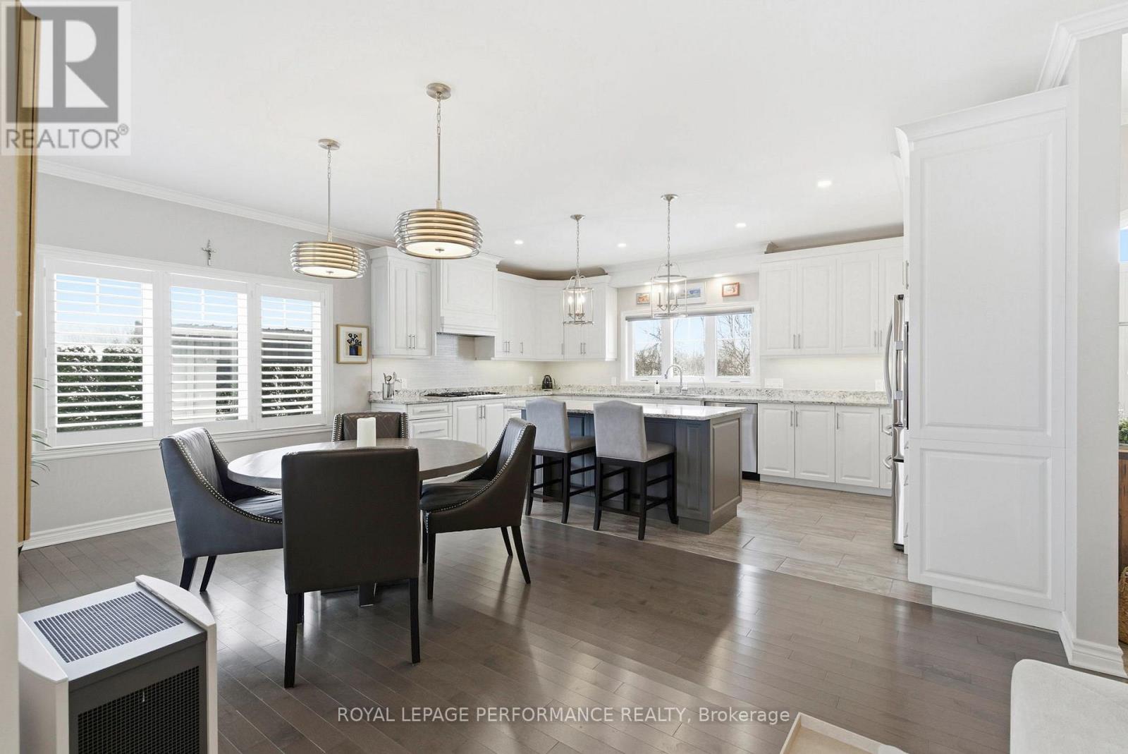 18132 St. Laurent Boulevard