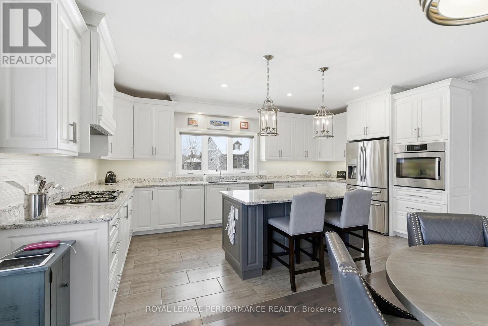 18132 St. Laurent Boulevard