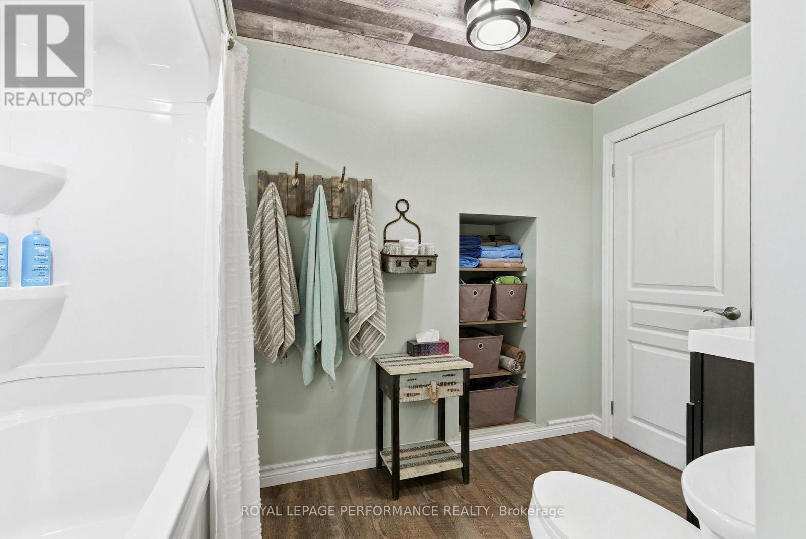 18132 St. Laurent Boulevard