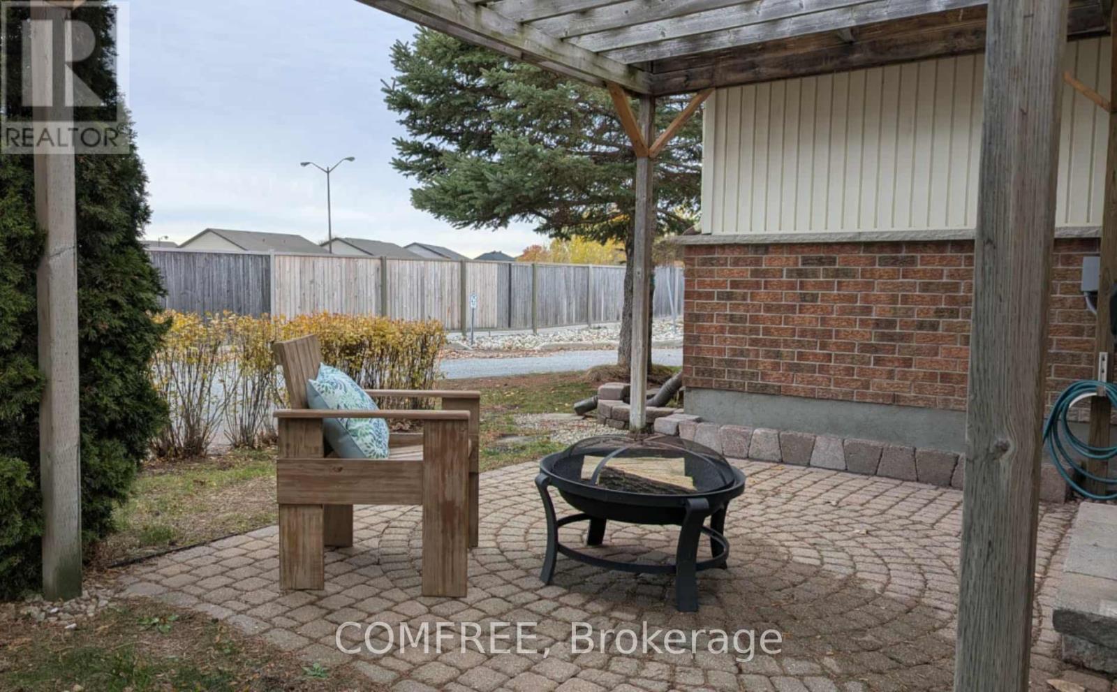 410 Grassendale Private