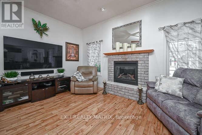 2573 Mitchell Street