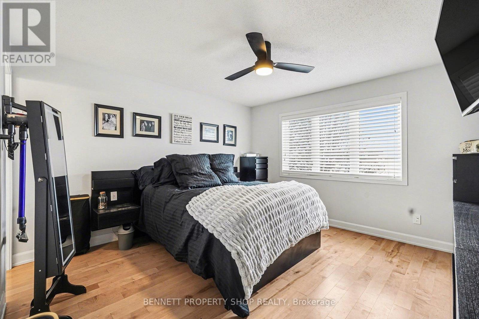 427 Montserrat Street