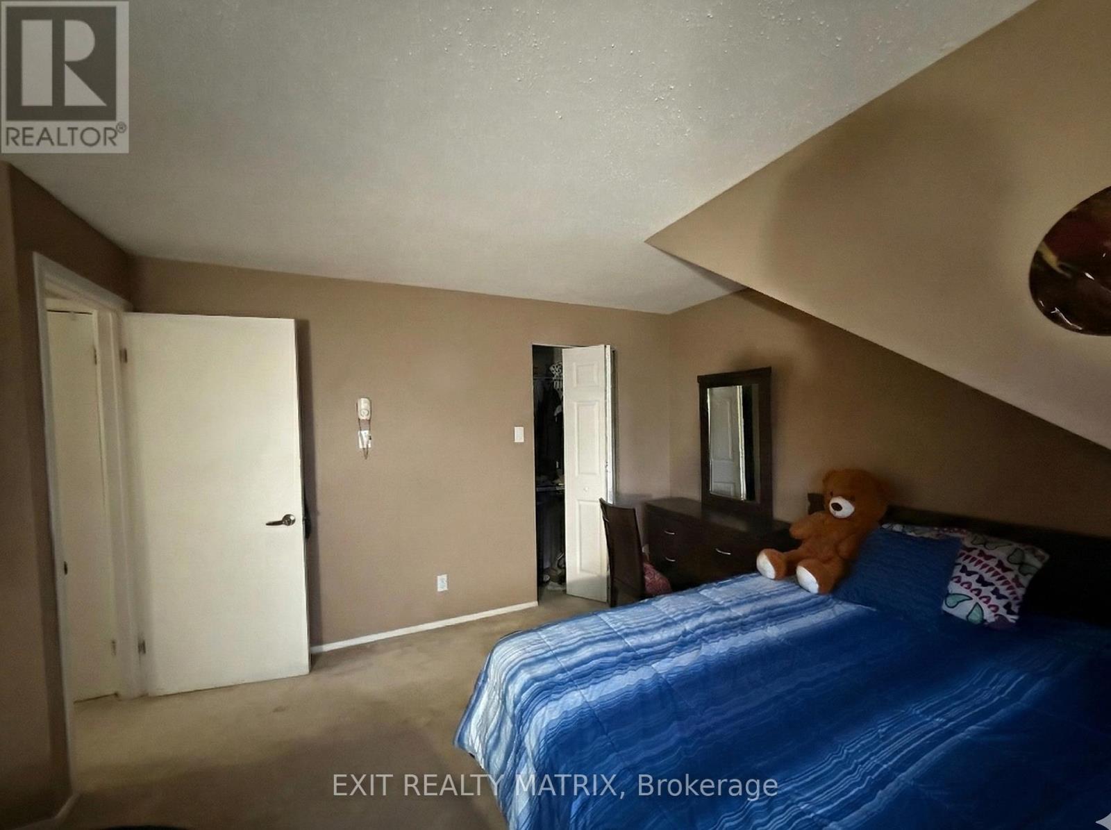 5b - 762 St. Andre Drive