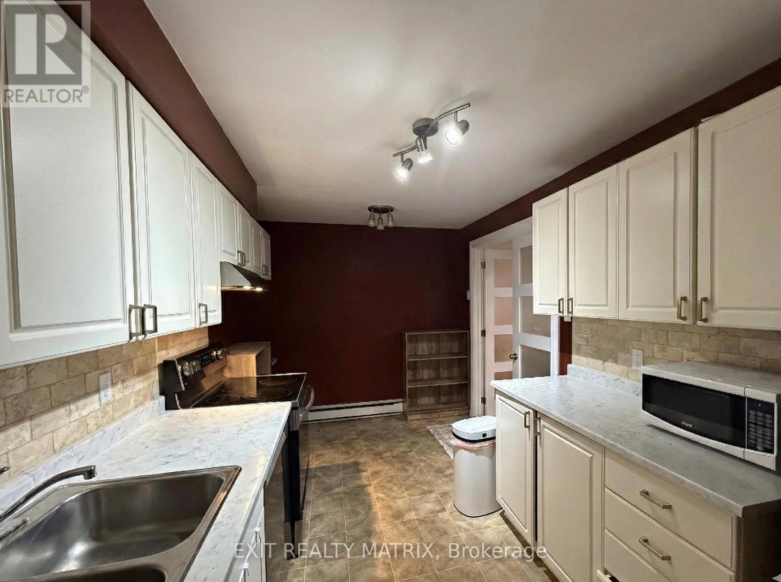 5b - 762 St. Andre Drive