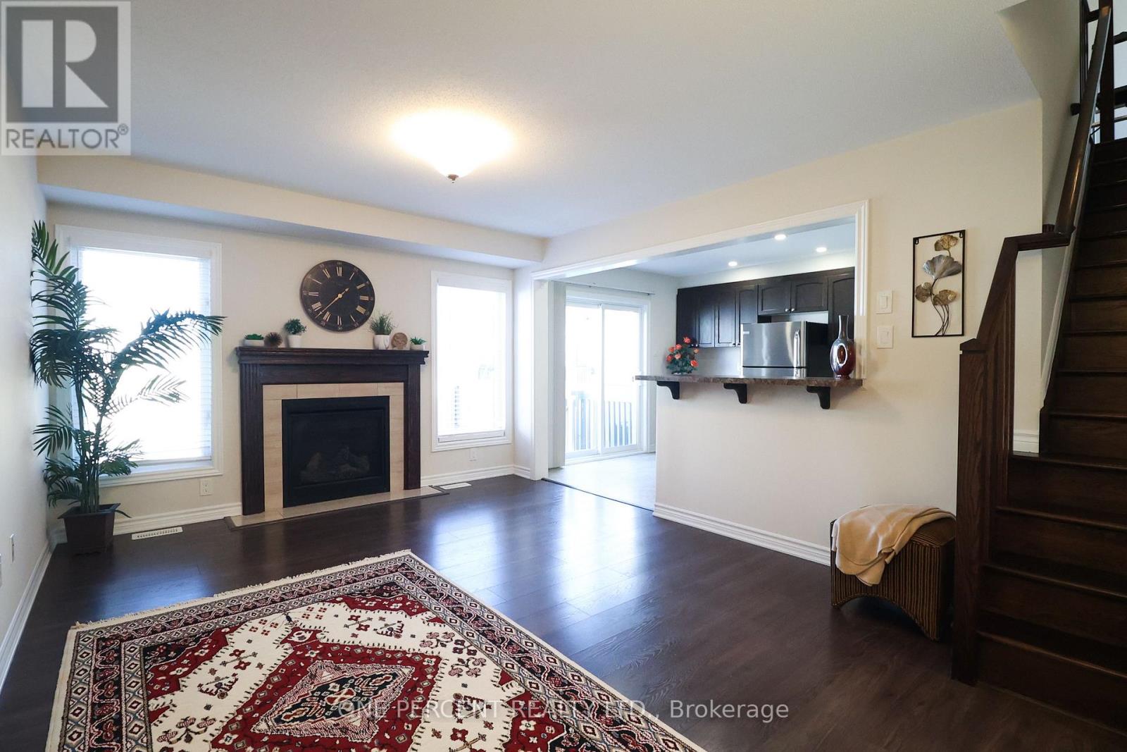 901 Fameflower Street