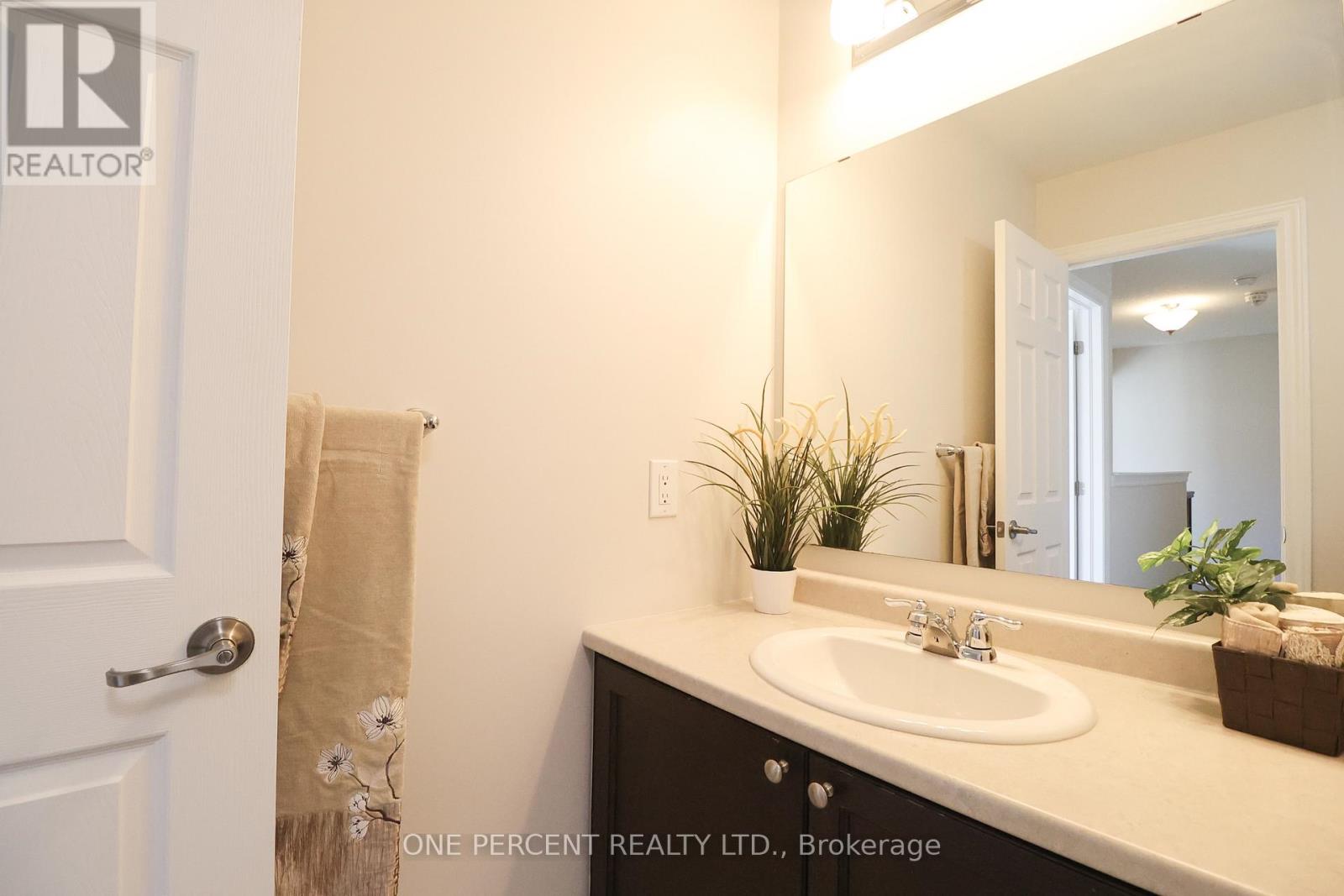 901 Fameflower Street