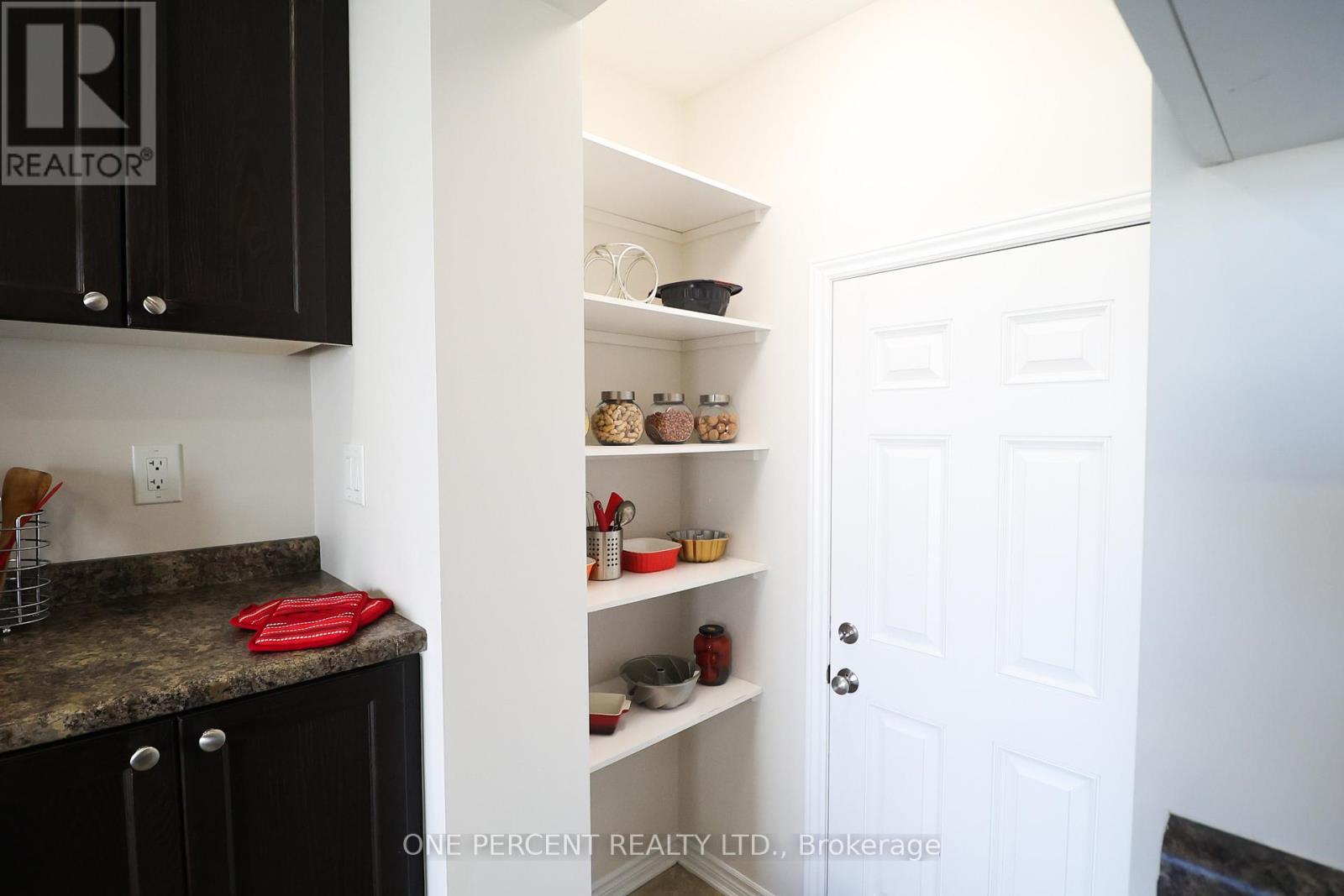 901 Fameflower Street