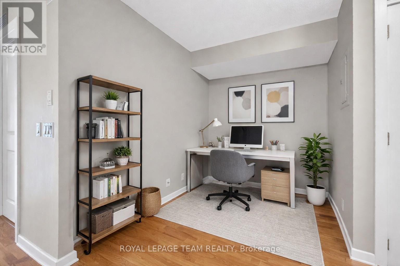 804 - 138 Somerset Street W