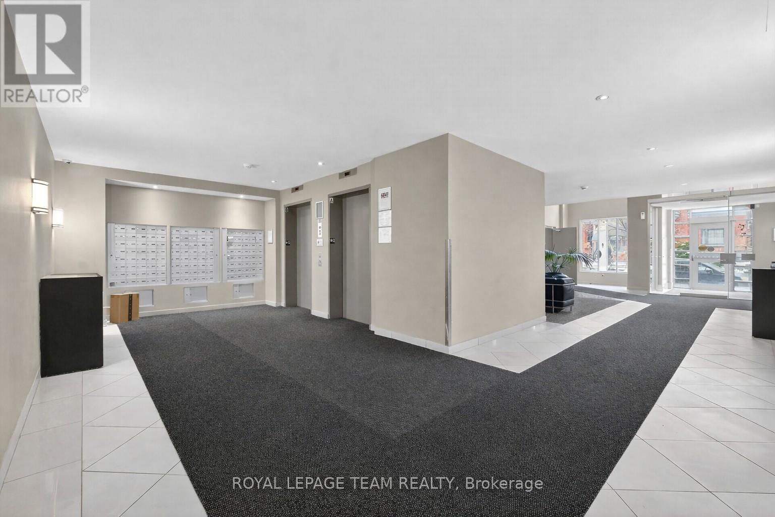 804 - 138 Somerset Street W