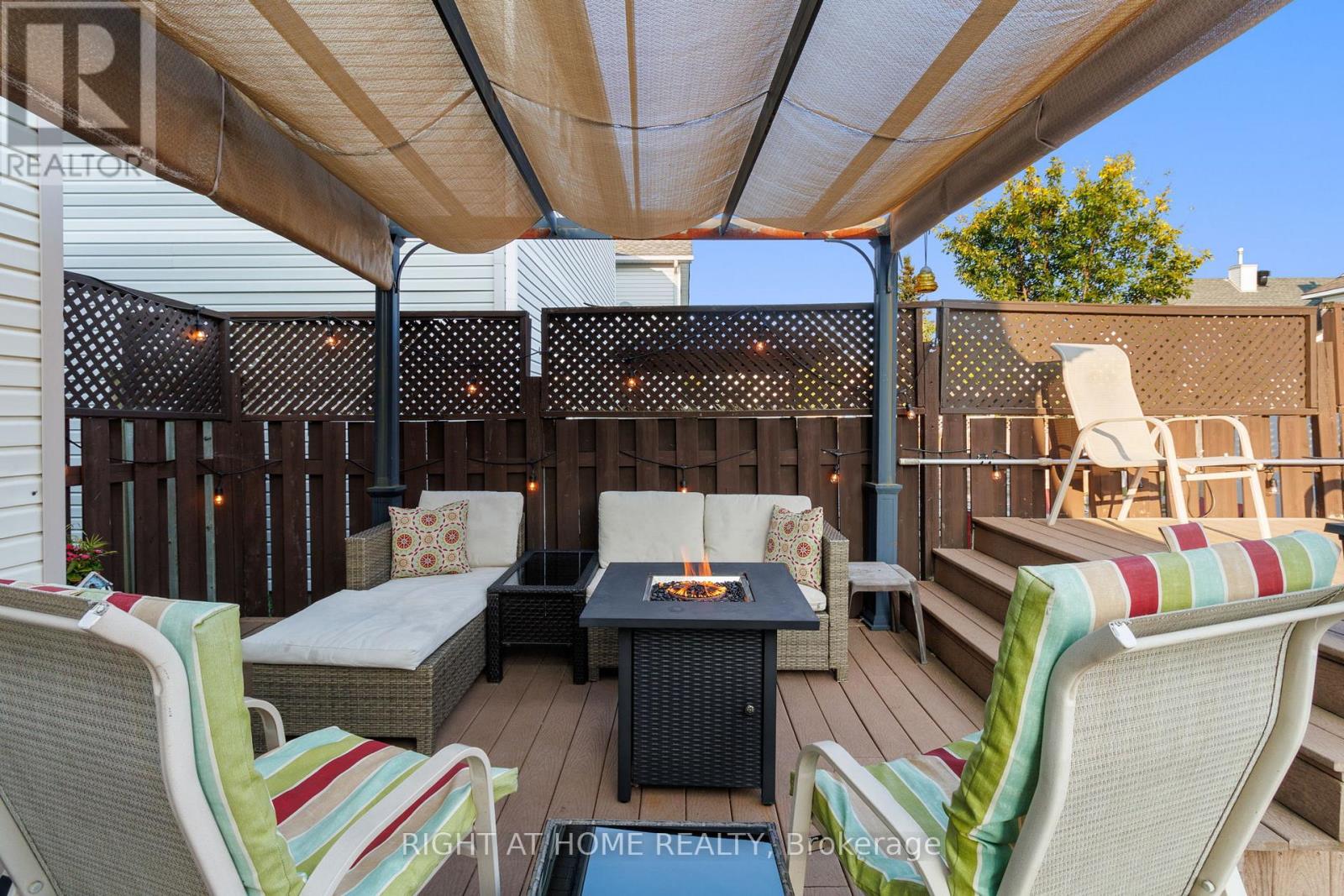 139 Locheland Crescent