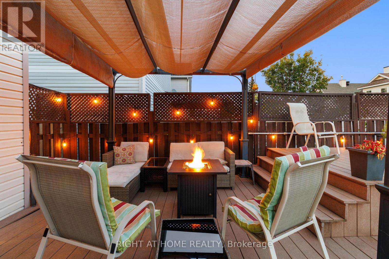 139 Locheland Crescent