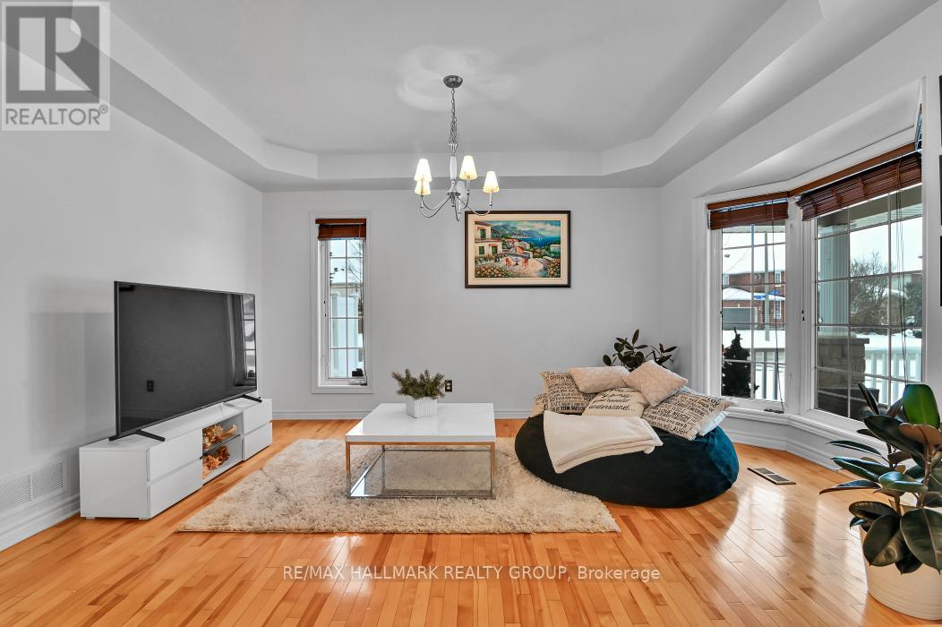 702 Mud Creek Crescent