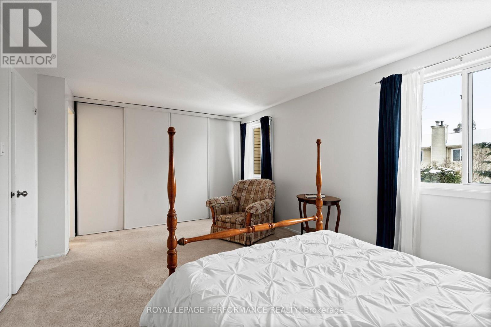 39 - 1140 Forets Avenue