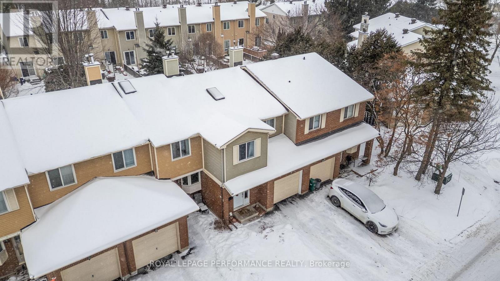 39 - 1140 Forets Avenue