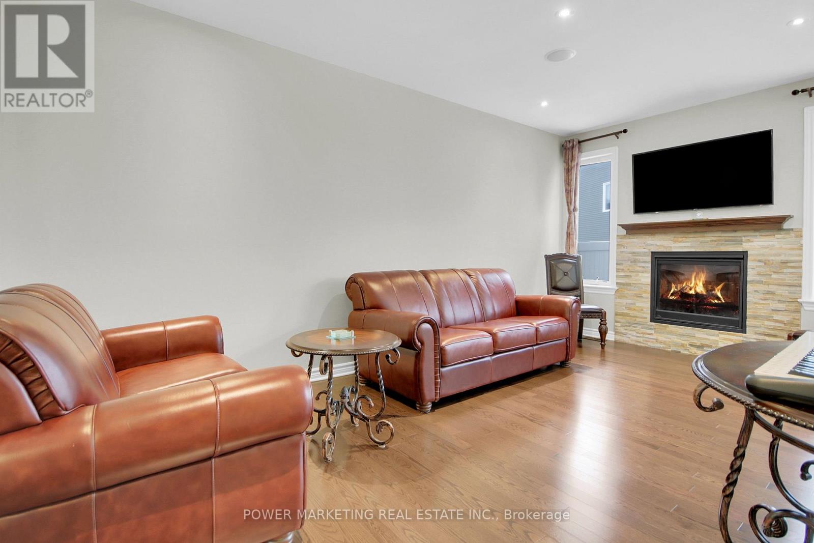 1076 Cobble Hill Drive