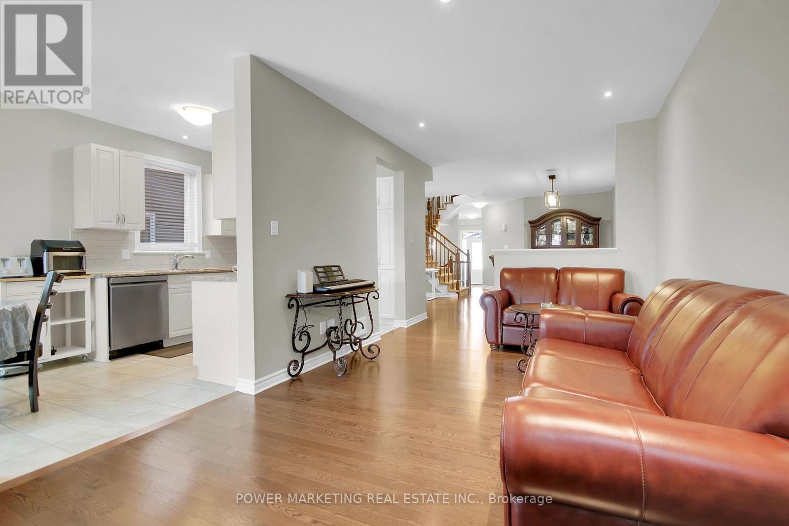 1076 Cobble Hill Drive