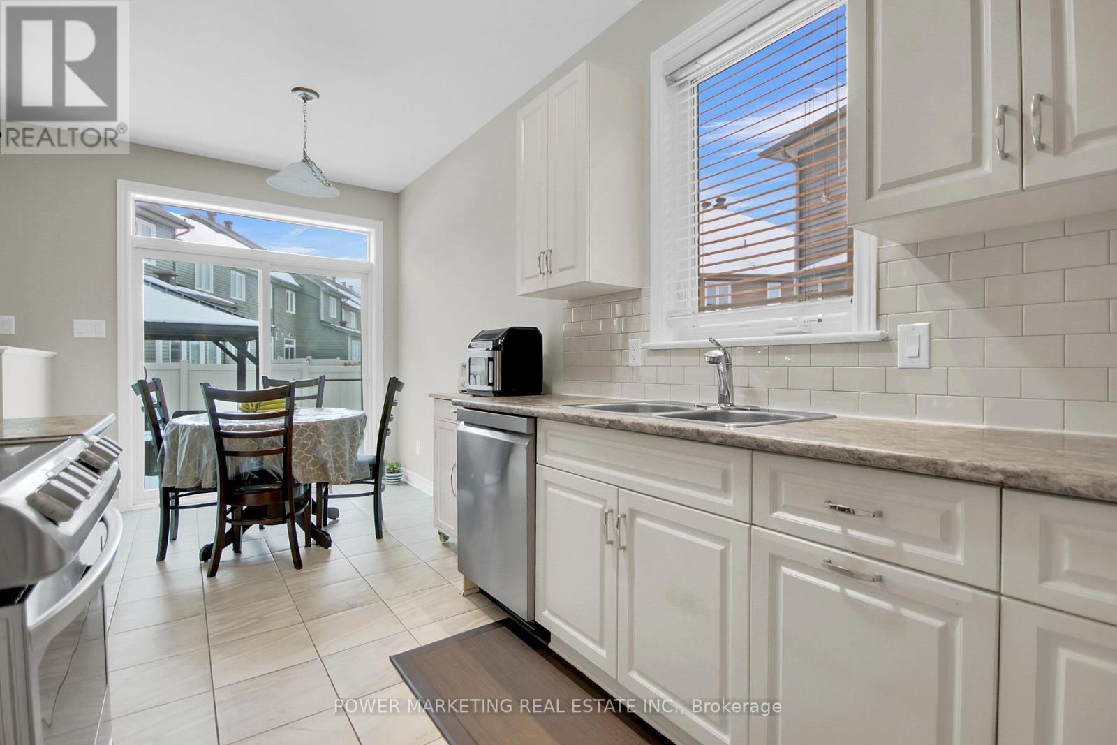 1076 Cobble Hill Drive